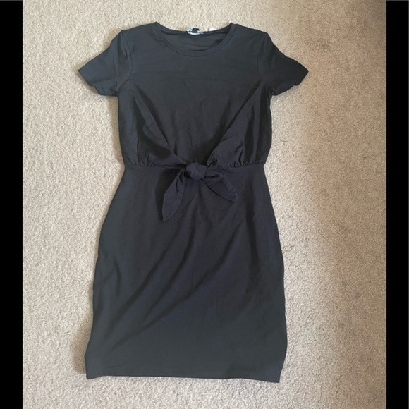 Express black tie waist dress Size XSmall - Picture 4 of 10